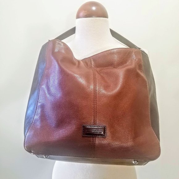 Tignanello Handbags - EUC Leather Tignanello Bucket Shoulder Bag Purse